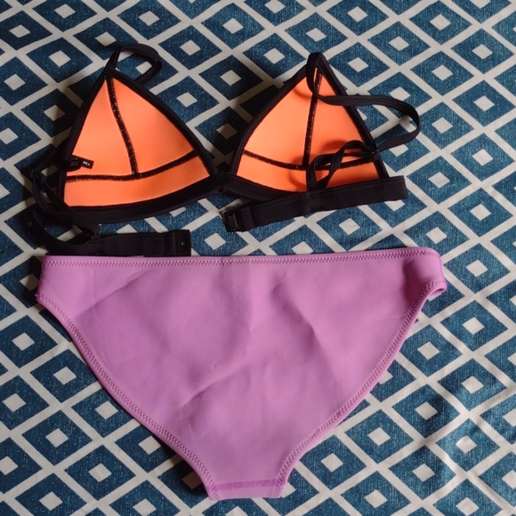 Trinagl 90s Style Neoprene Colorblock Bikini XS/S - Picture 2 of 3